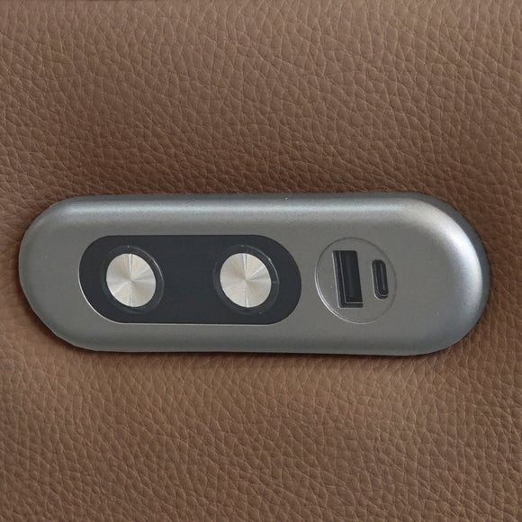 Carousel navigation image position 3 of 7