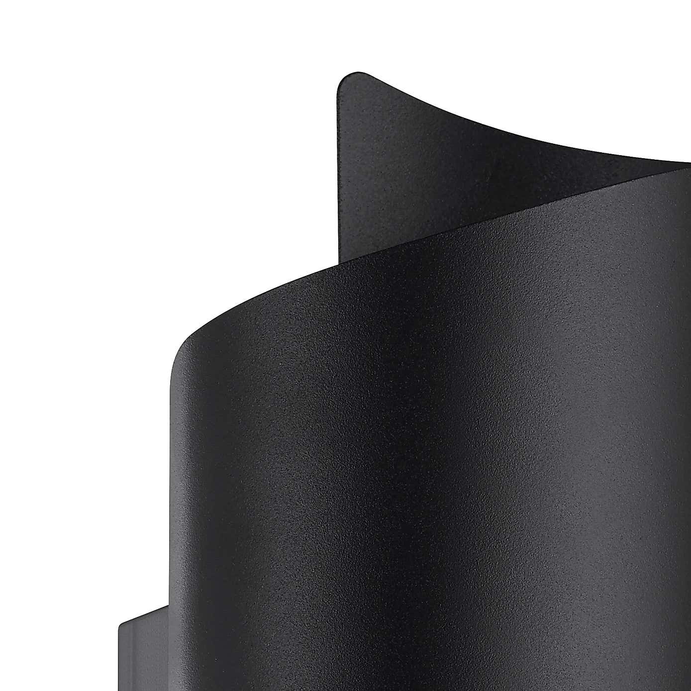 Carousel zoom image position 2 of 3