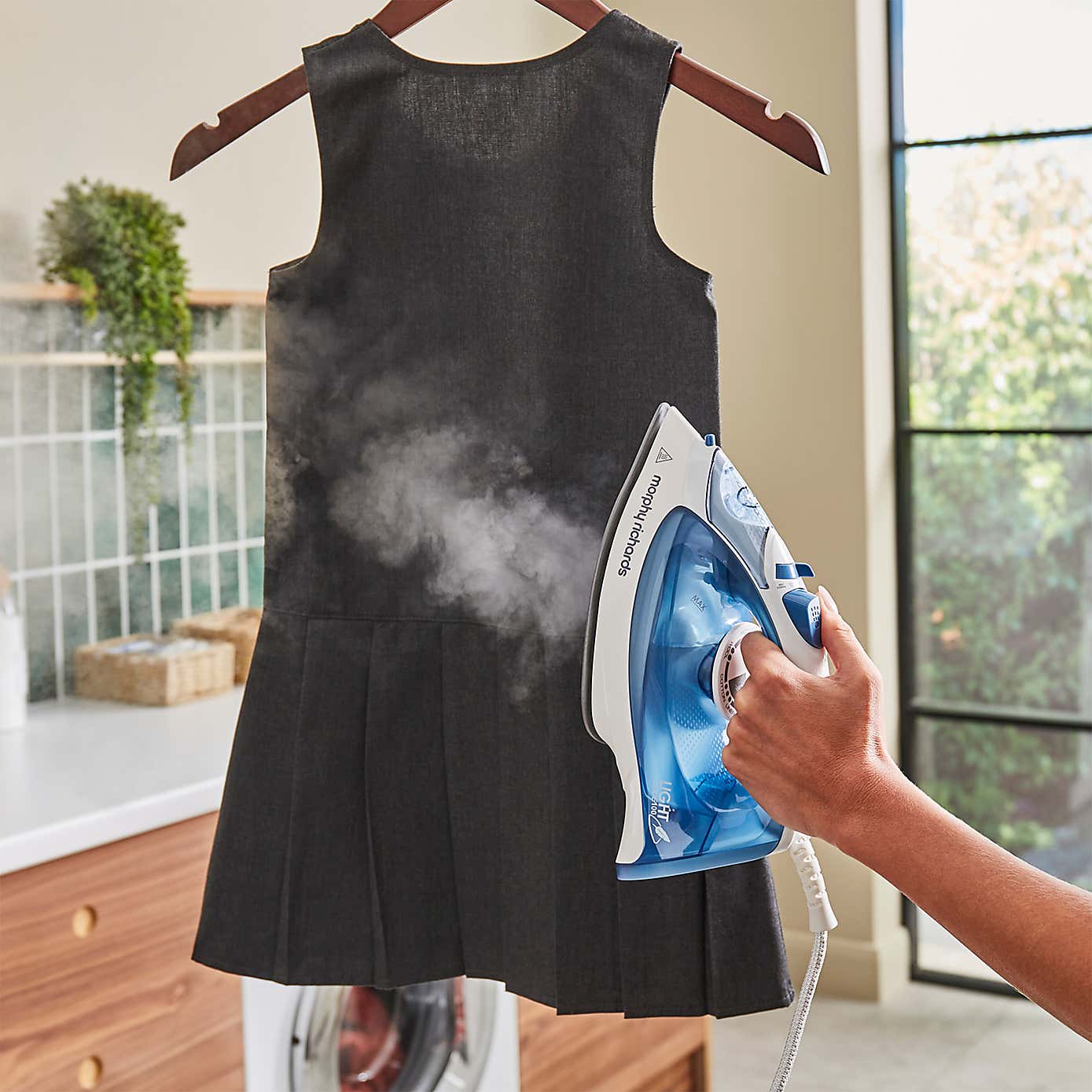 Carousel zoom image position 1 of 8