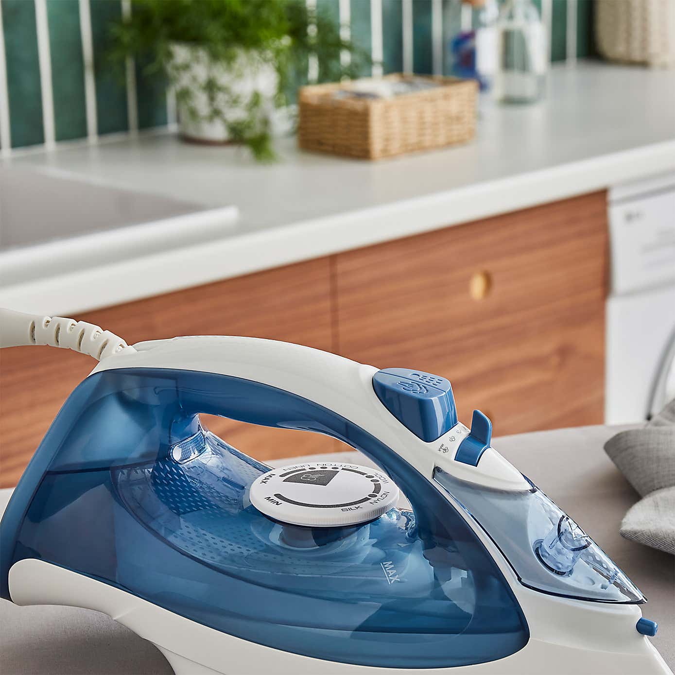 Carousel zoom image position 6 of 8