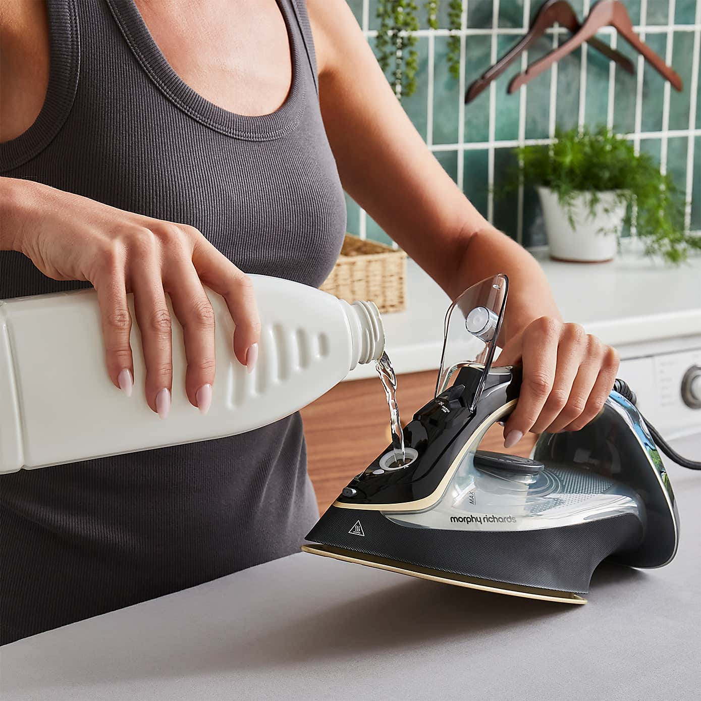 Carousel zoom image position 6 of 8