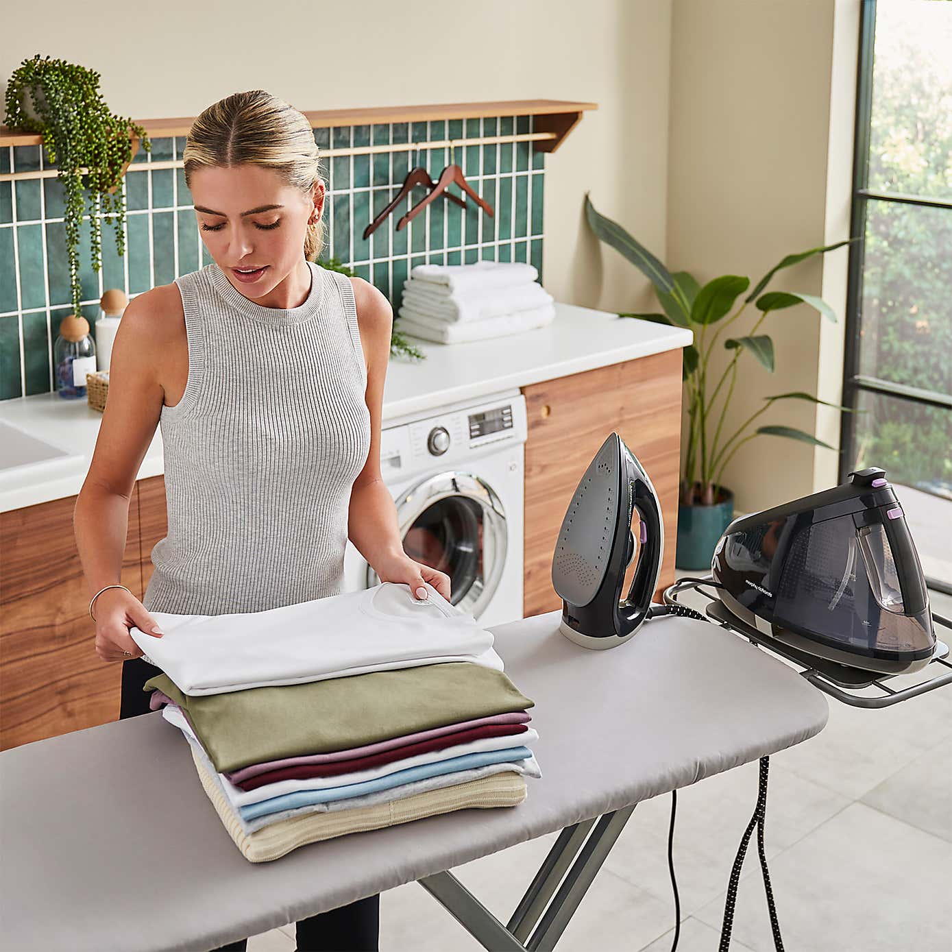 Carousel zoom image position 4 of 10