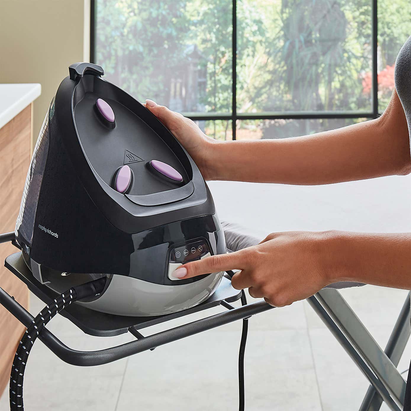 Carousel zoom image position 7 of 10