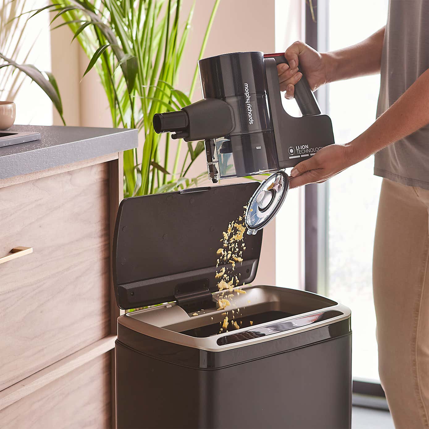 Carousel zoom image position 5 of 9