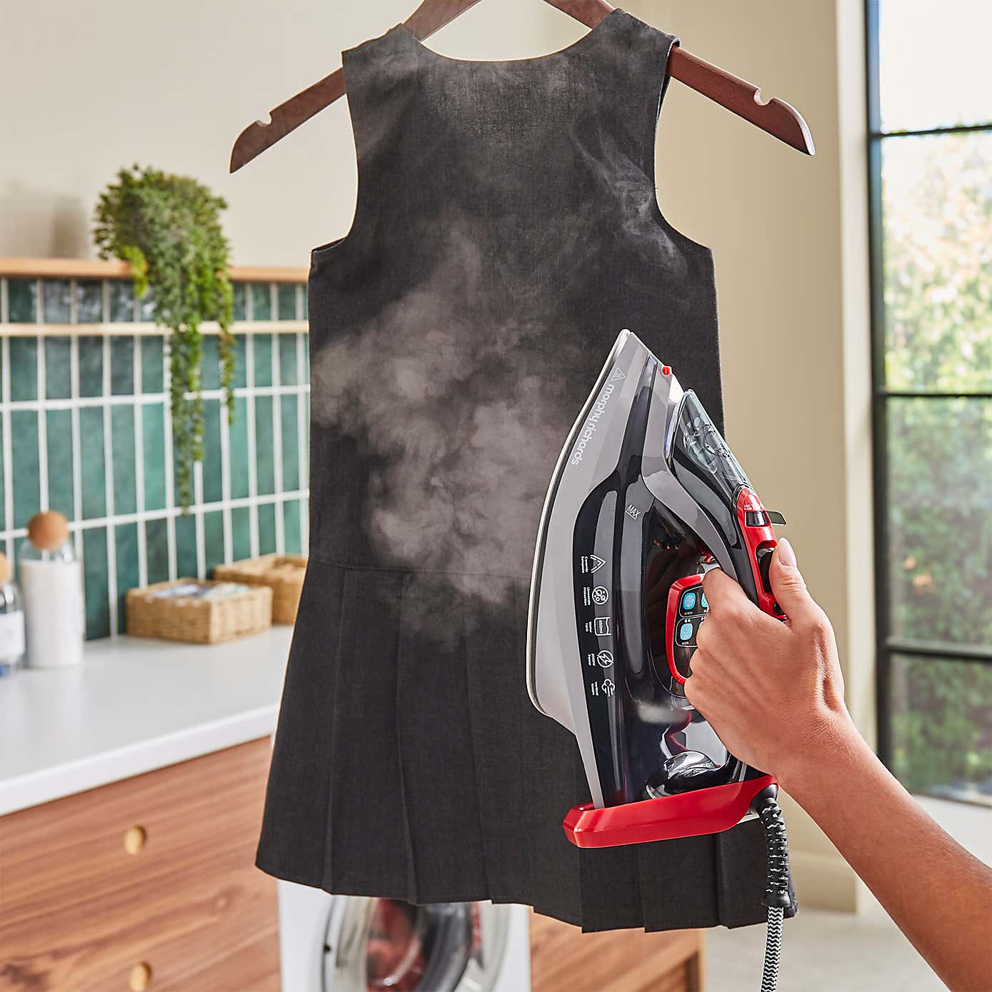 Carousel zoom image position 6 of 9