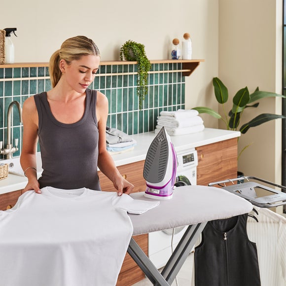 Carousel navigation image position 2 of 8