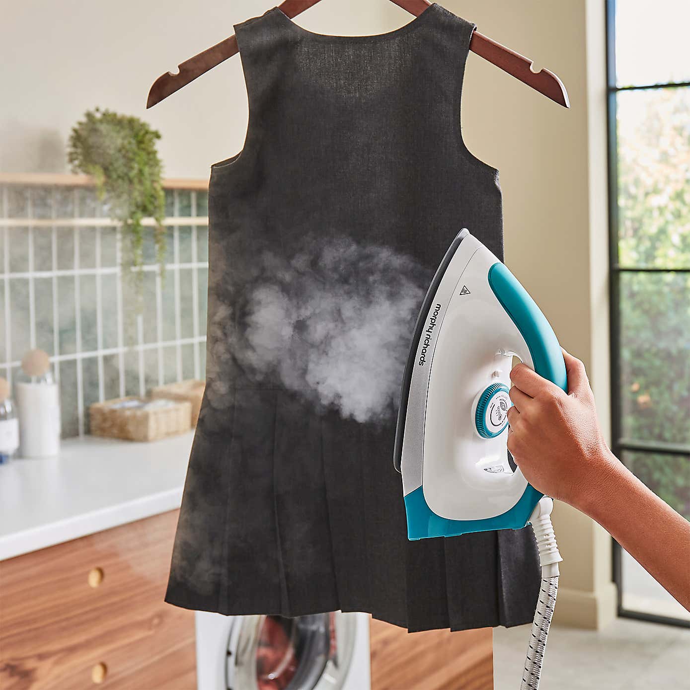 Carousel zoom image position 6 of 9