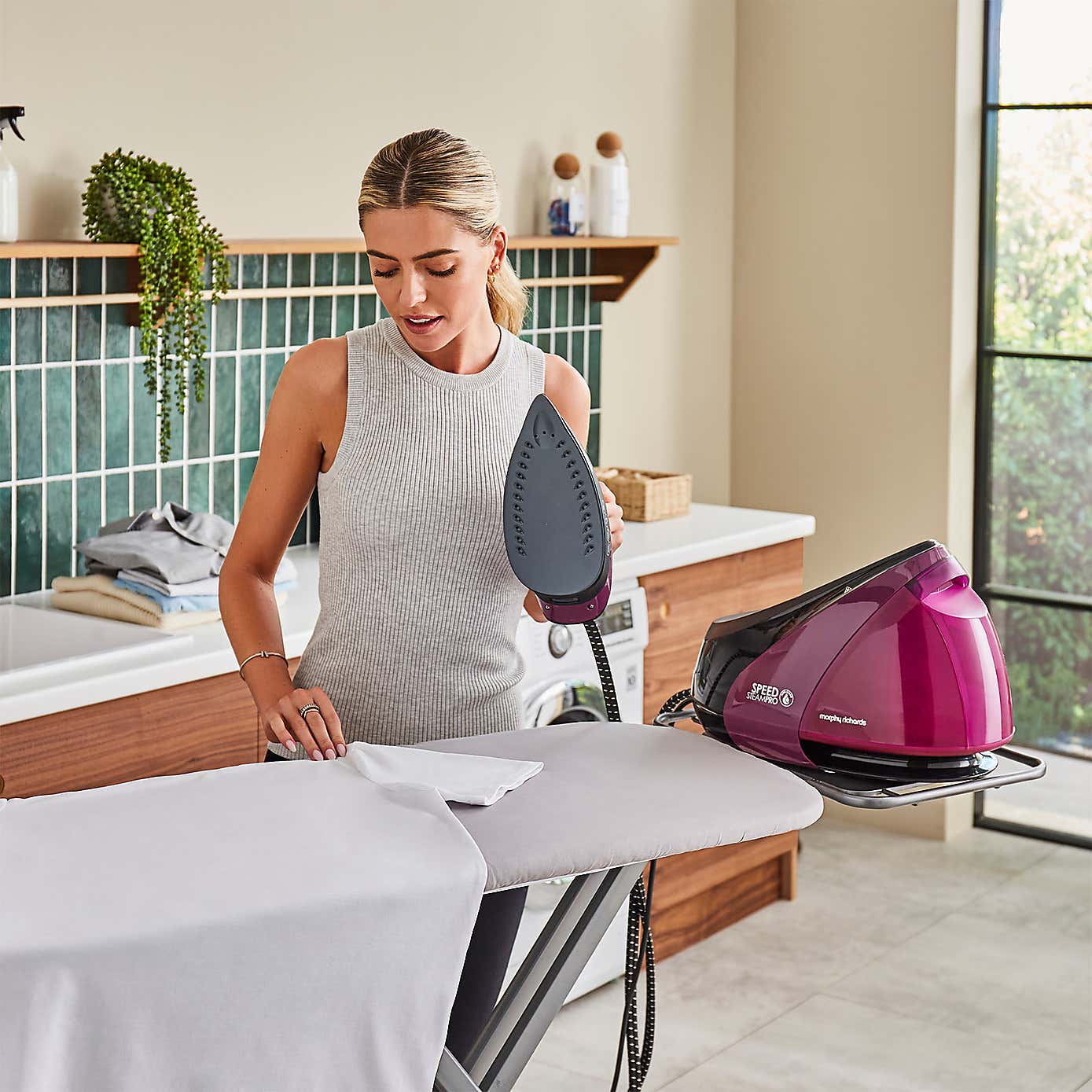 Carousel zoom image position 3 of 10