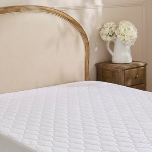 Dorma Egyptian Cotton T300 Duvet Protector