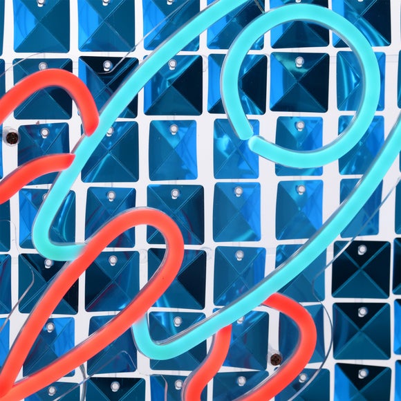 Carousel navigation image position 2 of 6