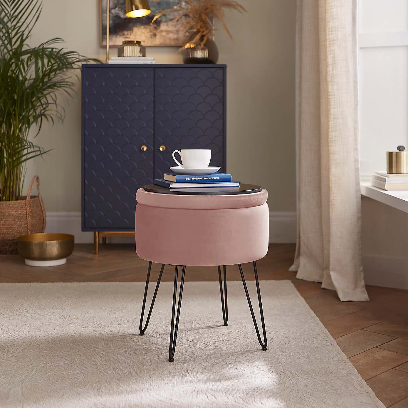 Carousel zoom image position 2 of 8