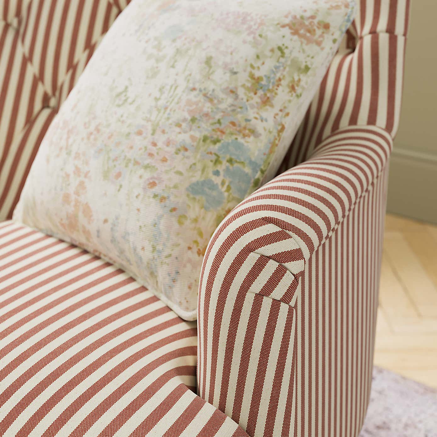 Carousel zoom image position 4 of 9