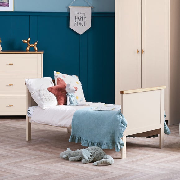 Carousel navigation image position 2 of 6