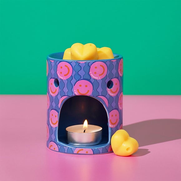 Carousel navigation image position 2 of 9