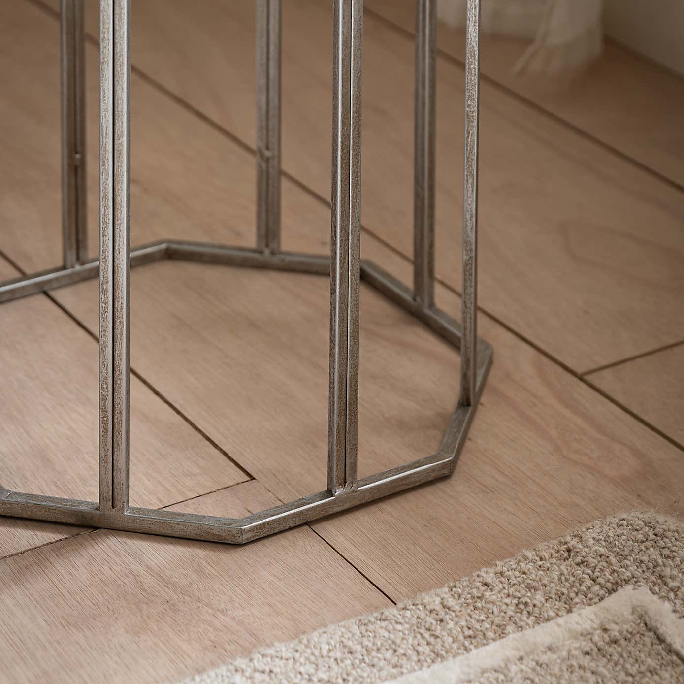 Carousel zoom image position 4 of 10