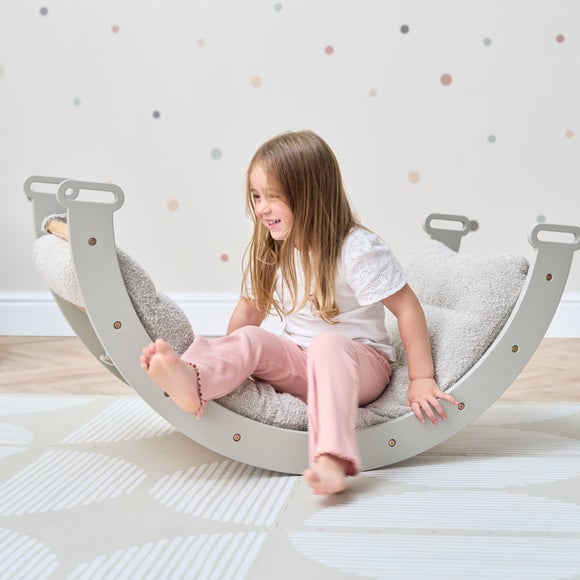 Carousel navigation image position 3 of 9