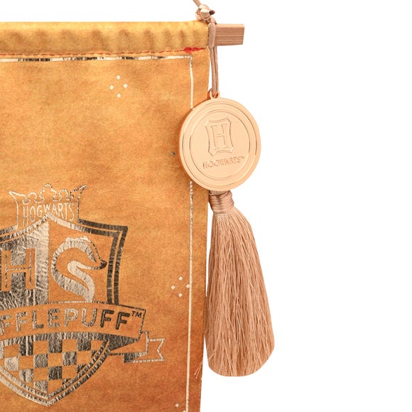 Carousel navigation image position 2 of 3