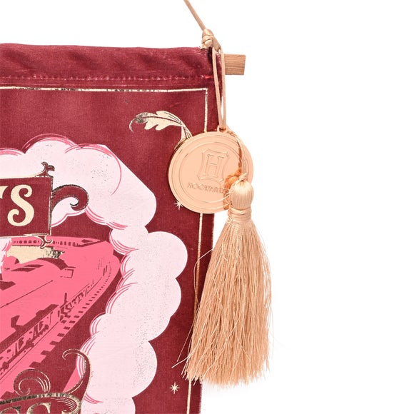 Carousel navigation image position 2 of 4