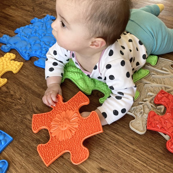 Carousel navigation image position 3 of 8