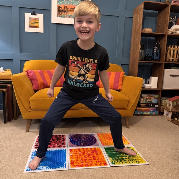 Carousel navigation image position 5 of 9