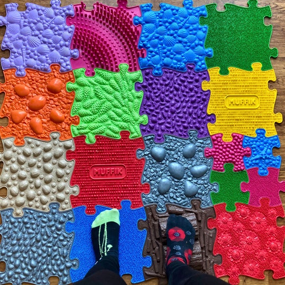 Carousel navigation image position 4 of 4