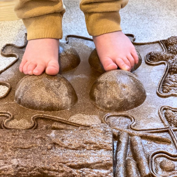 Carousel navigation image position 4 of 6