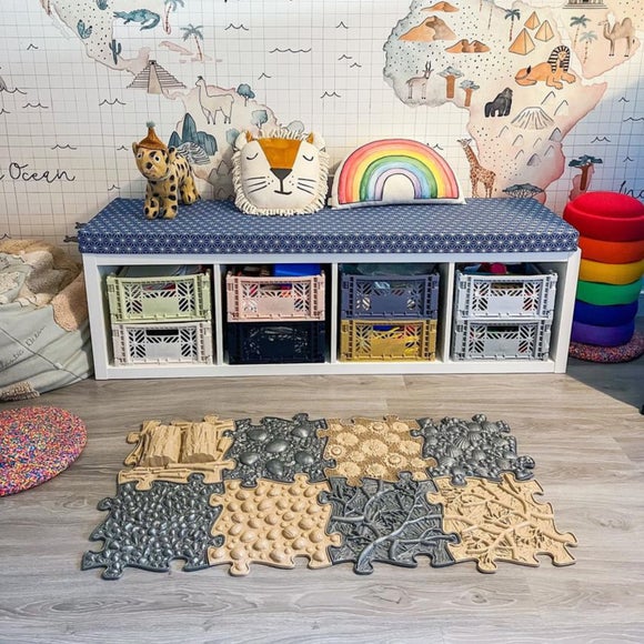 Carousel navigation image position 4 of 5