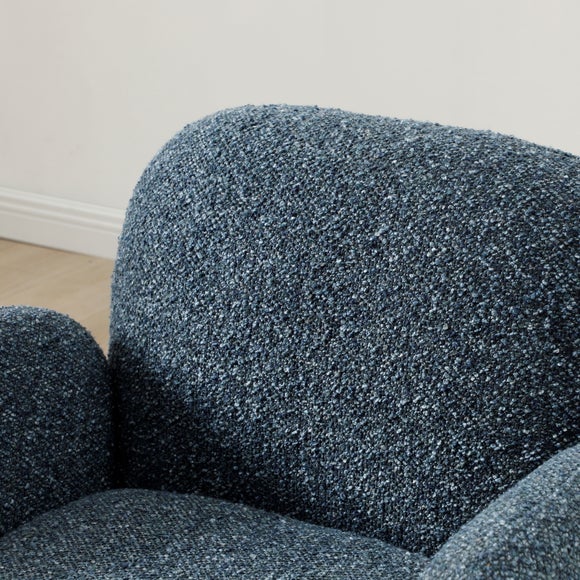 Carousel navigation image position 3 of 9