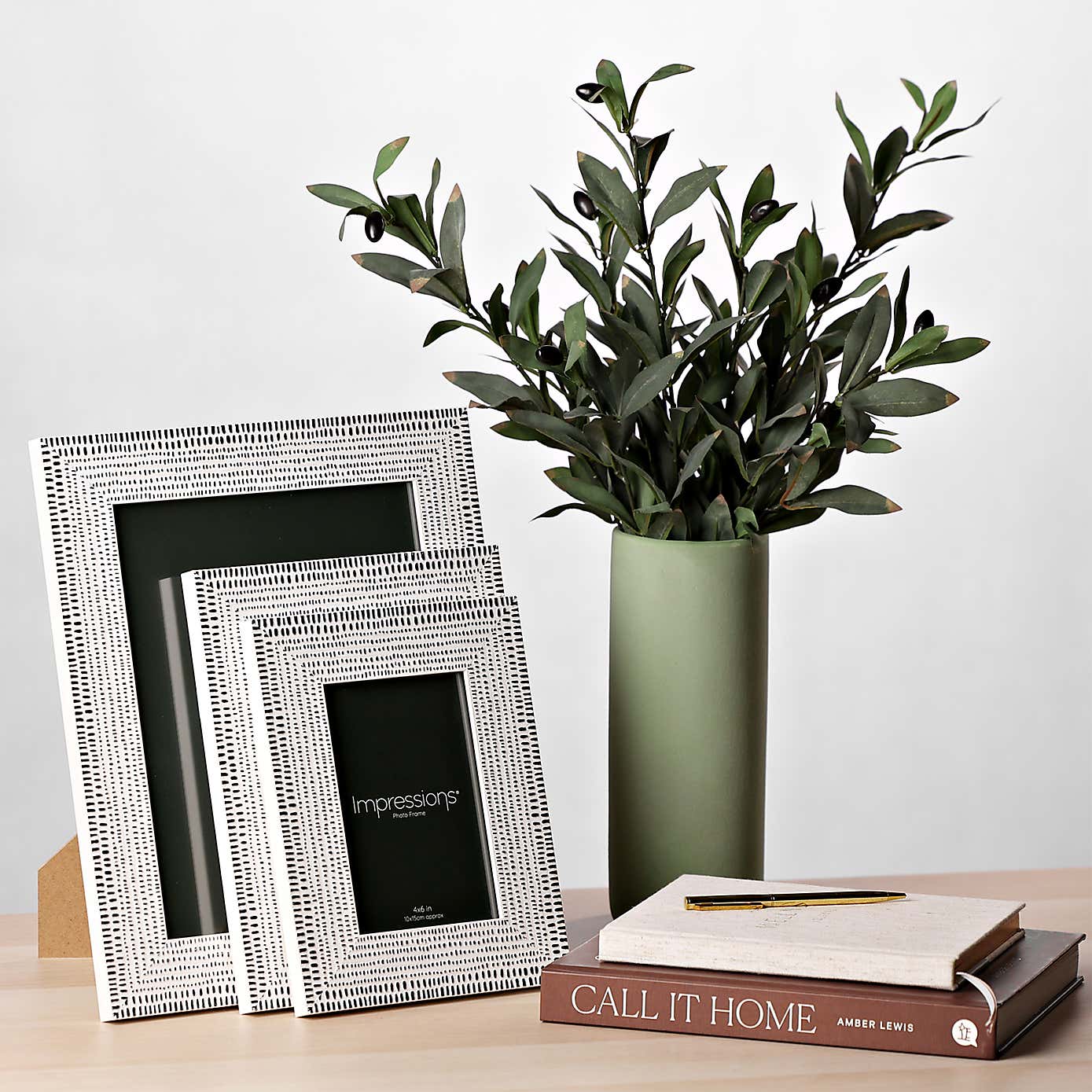 Carousel zoom image position 4 of 4