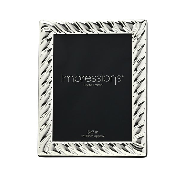 Carousel navigation image position 2 of 4