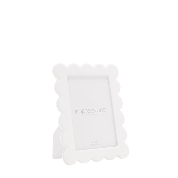 View Impressions Flower Scalloped Edge Photo Frame View Impressions Flower Scalloped Edge Photo Frame