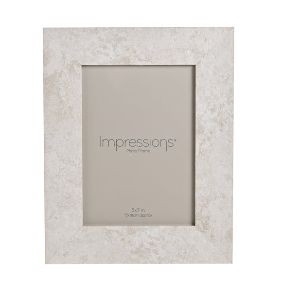 Carousel navigation image position 2 of 3