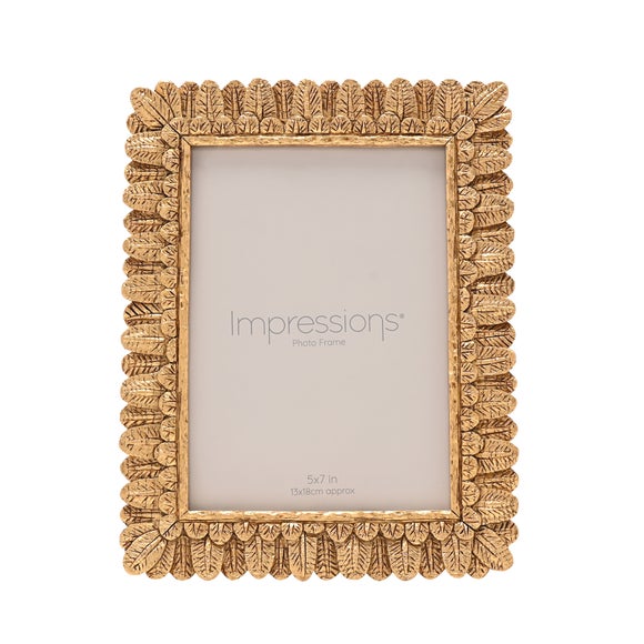 Carousel navigation image position 2 of 4