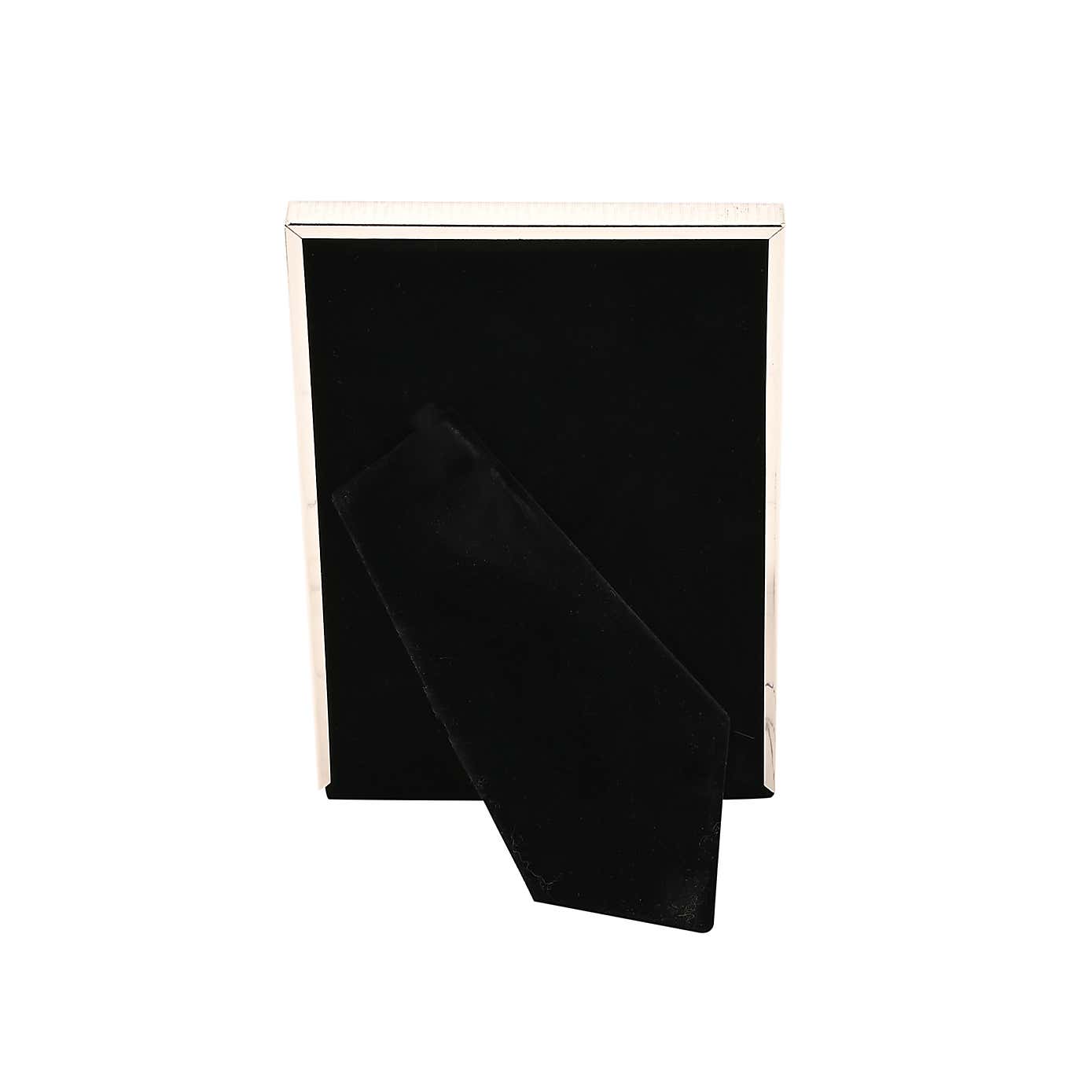 Carousel zoom image position 4 of 5