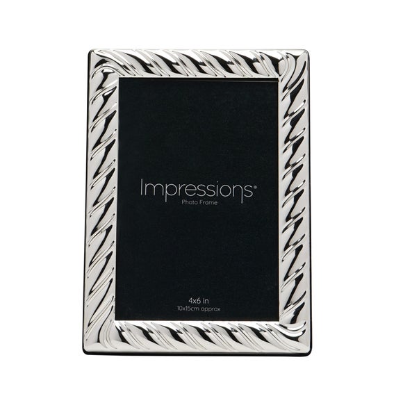 Carousel navigation image position 2 of 6