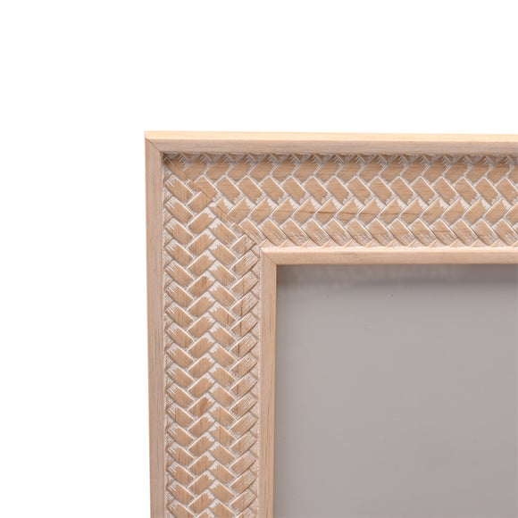 Carousel navigation image position 3 of 5