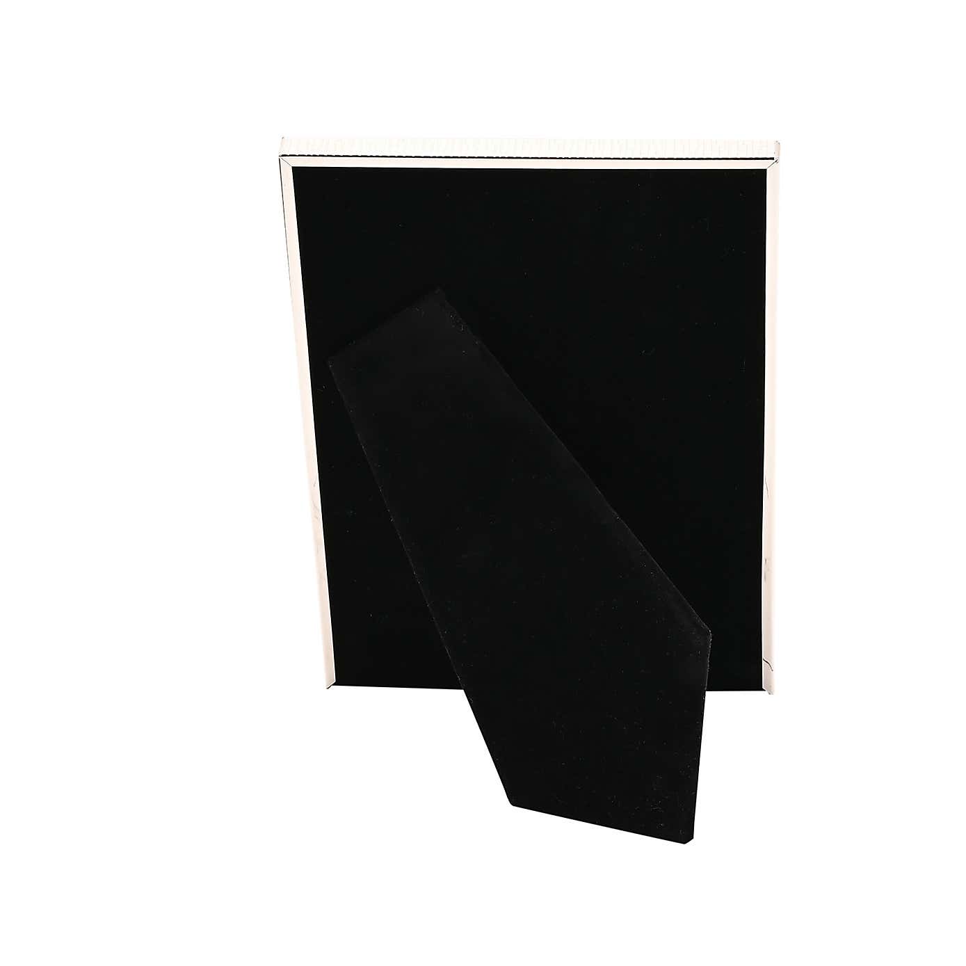 Carousel zoom image position 4 of 5