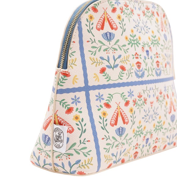 Carousel navigation image position 4 of 5