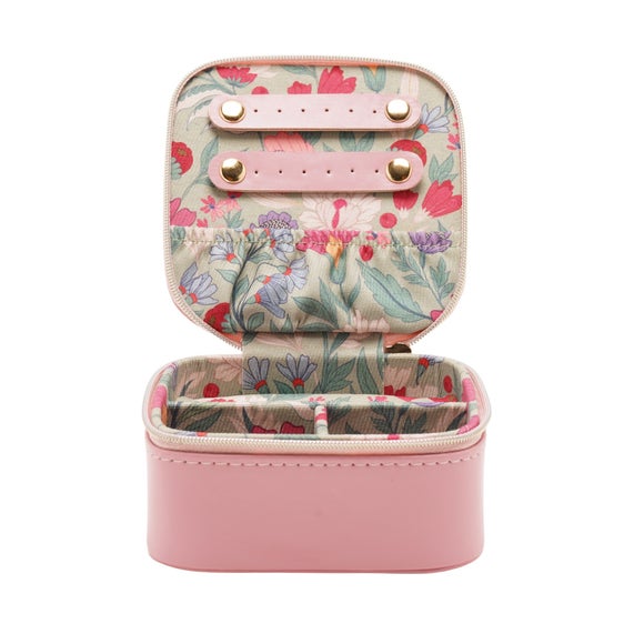 Carousel navigation image position 3 of 8