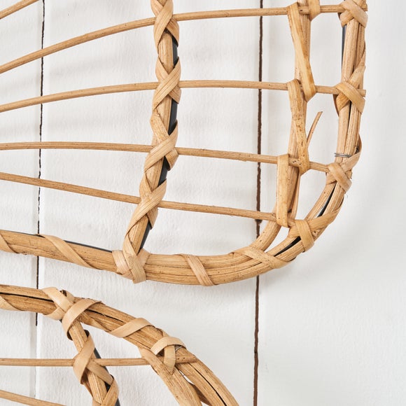 Carousel navigation image position 3 of 6