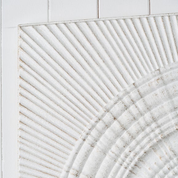 Carousel navigation image position 3 of 6