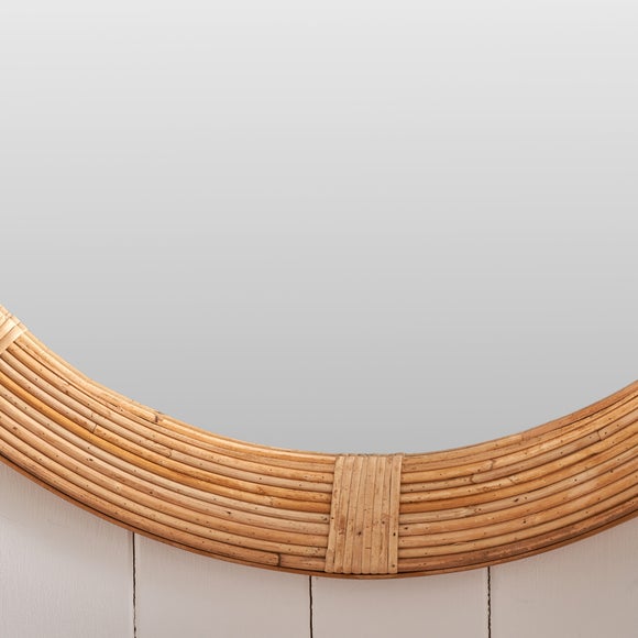 Carousel navigation image position 3 of 6