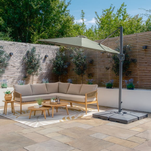 Carousel navigation image position 3 of 9