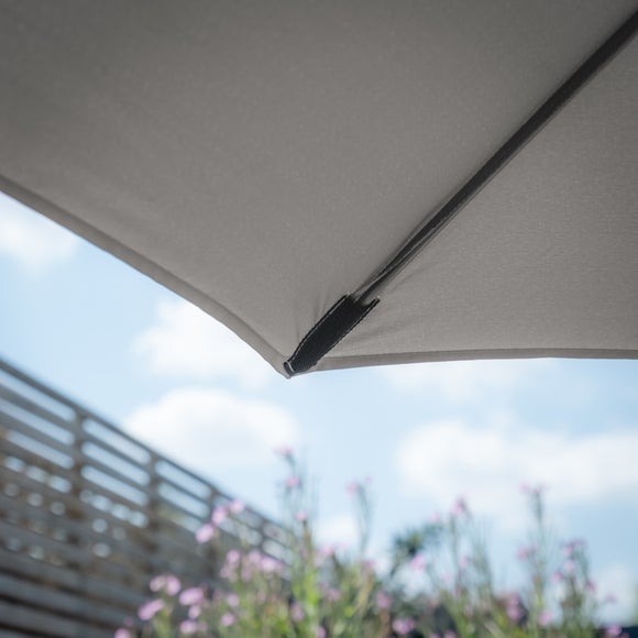 Carousel navigation image position 3 of 9