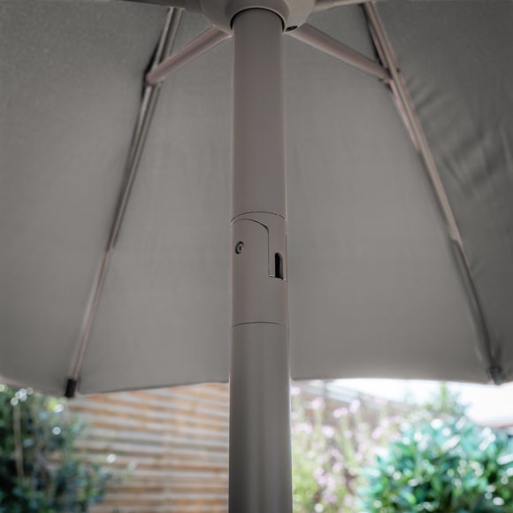 Carousel navigation image position 5 of 9