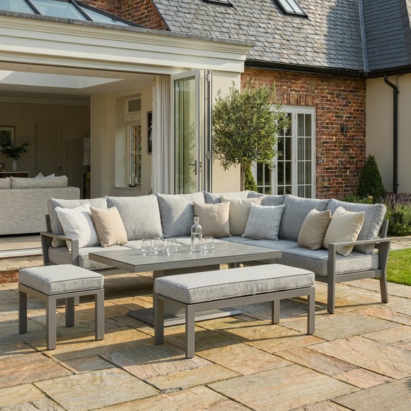 Carousel navigation image position 3 of 9