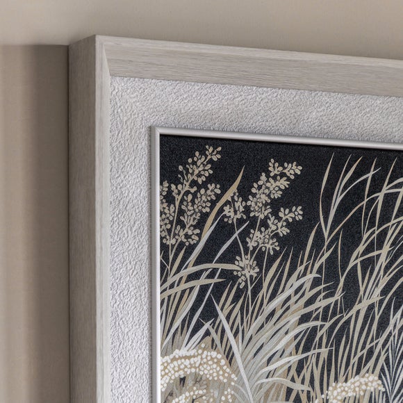 Carousel navigation image position 3 of 8