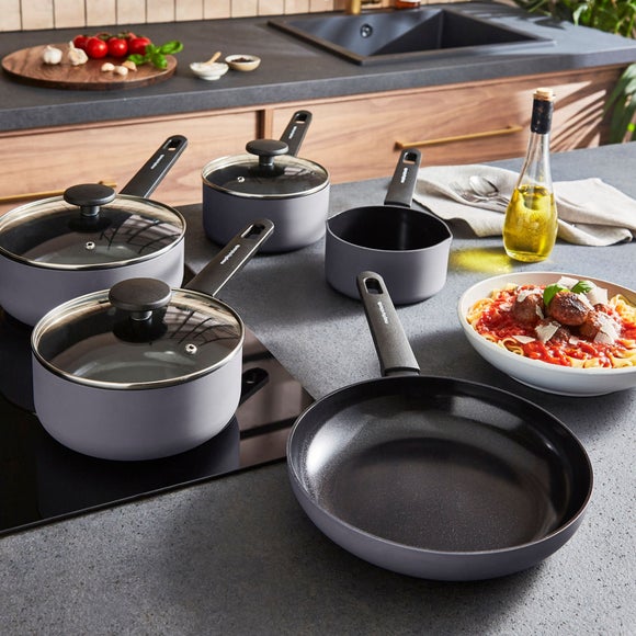 Morphy Richards 5 Piece Aluminium Saucepan Set