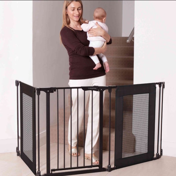View Dreambaby Endeavour Adaptable Safety Gate View Dreambaby Endeavour Adaptable Safety Gate