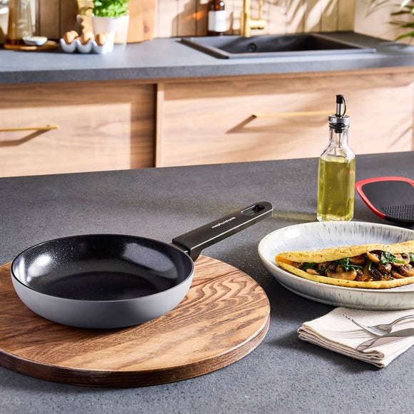 Morphy Richards Aluminium Frying Pan